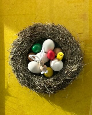 Osternest mit Osterdeko Auslage Kaspar Harnisch